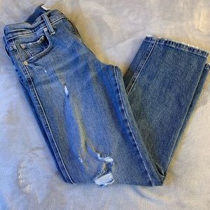 High rise mom jeans !